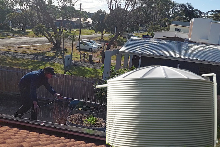 
Rainwater-Reliant narooma Property`s Gutters Given Attention by Gutter Cleaner